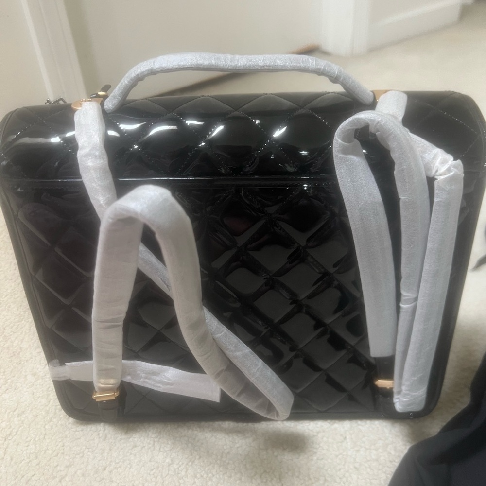 COPY Chanel Black Quilted Bag with Embellishments - Picture 2 of 9